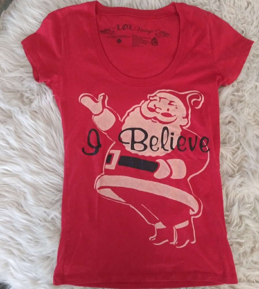 LOL Vintage "I believe" Santa t-shirt
